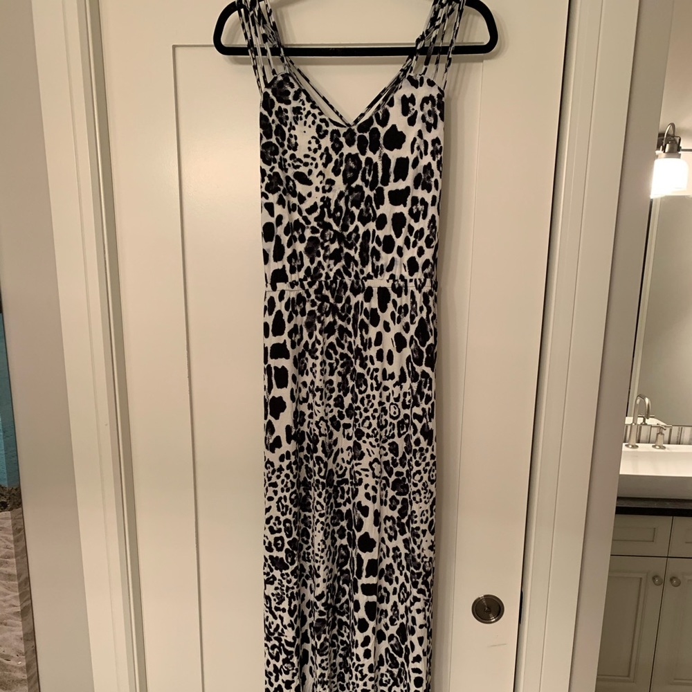Black & white print Maxi Dress!